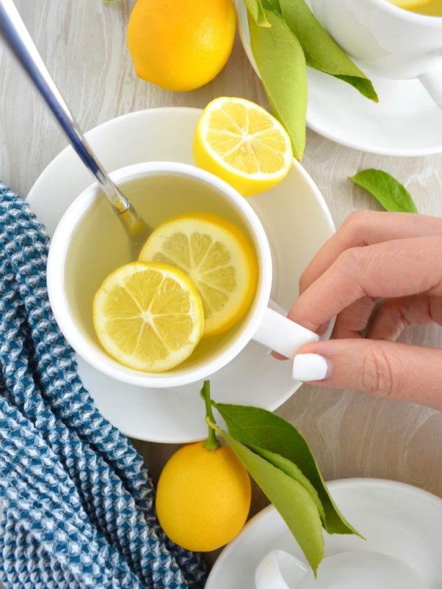 How-to-Make-Hot-Lemon-Water-Heal